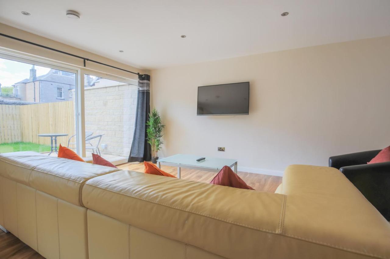 Stylish Modern Newly Built Apartment 15 Min From City Centre Edimburgo Exterior foto