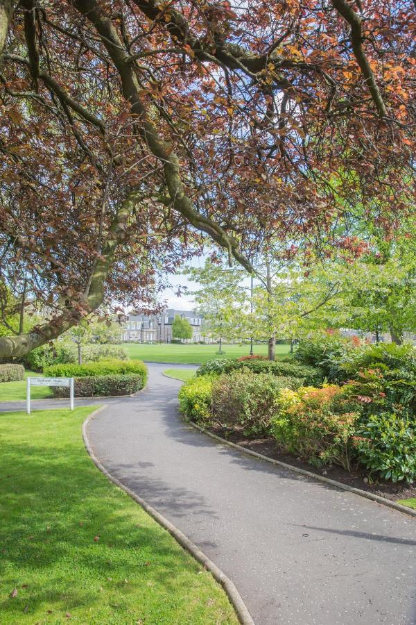 Stylish Modern Newly Built Apartment 15 Min From City Centre Edimburgo Exterior foto
