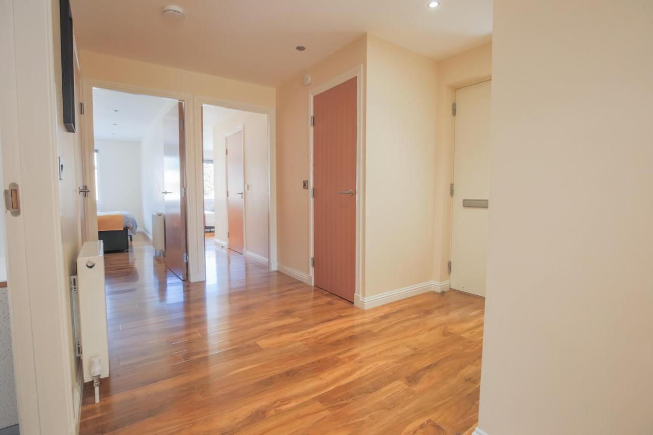 Stylish Modern Newly Built Apartment 15 Min From City Centre Edimburgo Exterior foto